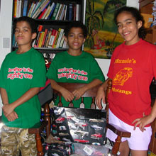 Ses enfants :  Jeff, Joe et Bianca, Nöel Miami, Floride, Etats-Unis